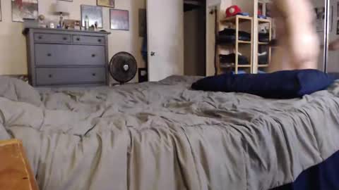 Snapshot of nakedmonkey chatting on January 6, 12:37 am nakedmonkey online show from January 6, 12:37 am