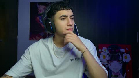 sebastian online show from November 25, 4:14 am