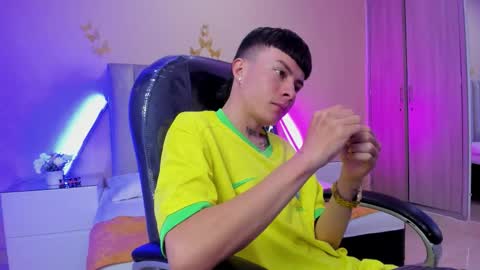 Nascary Fox online show from January 12, 7:18 pm