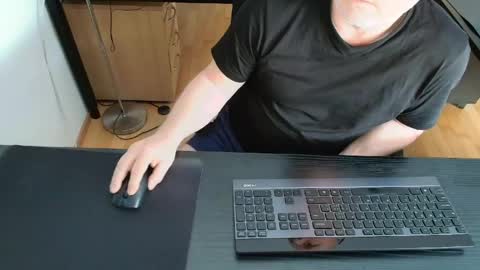 nase online show from April 1, 1:02 pm