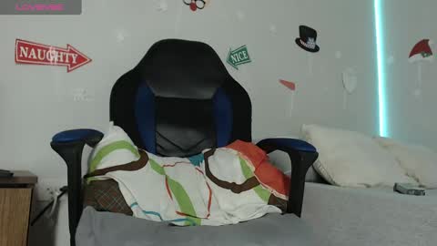 nassh_18 online show from December 3, 12:33 am