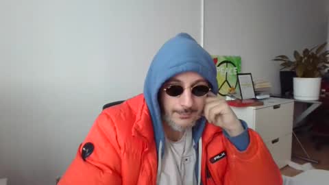 Snapshot of nassobout chatting on January 9, 2:40 pm nassobout online show from January 9, 2:40 pm