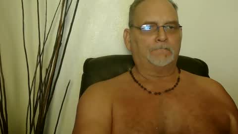 Daddy online show from December 22, 10:04 pm