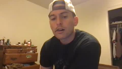 Snapshot of natetheexplorer chatting on September 22, 7:52 am natetheexplorer online show from September 22, 7:52 am
