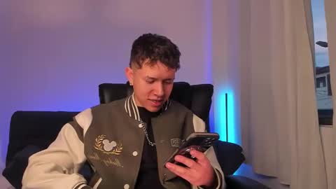 Nathan online show from September 28, 10:52 pm