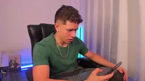 Nathan online show from September 18, 10:34 pm