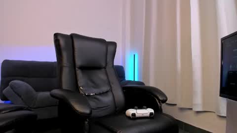 Nathan online show from October 2, 11:31 pm