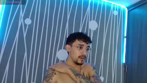 nathanray99 online show from January 3, 2:08 pm