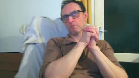 naturista25 online show from November 30, 7:49 pm