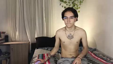 naughty_thompson1 online show from February 25, 2:12 am