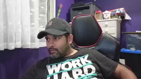 Snapshot of naughtydesicock chatting on January 5, 10:50 pm sakhtlaundaz online show from January 5, 10:50 pm