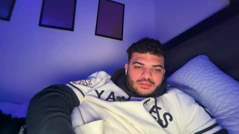 navy12345678 online show from April 9, 2:20 am