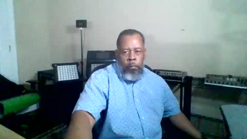 Terry online show from October 19, 8:01 pm