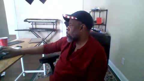 Terry online show from November 12, 5:08 pm