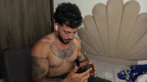 Nei turn green online show from October 14, 9:49 am