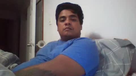 Snapshot of negritoo_2503 chatting on October 21, 9:12 am negritoo_2503 online show from October 21, 9:12 am