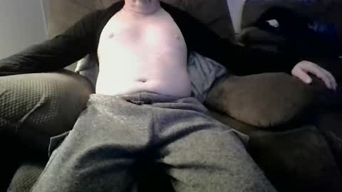 Snapshot of nepa420 chatting on December 18, 11:56 am Versatile online show from December 18, 11:56 am