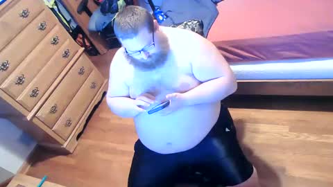 Snapshot of nerdychub4fun chatting on January 25, 3:51 am nerdychub4fun online show from January 25, 3:51 am