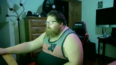 Snapshot of nerdychub4fun chatting on December 18, 1:15 am nerdychub4fun online show from December 18, 1:15 am