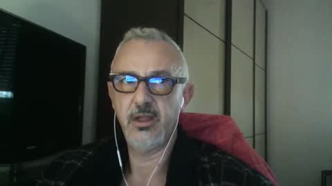 nevenerabis online show from November 9, 1:48 pm