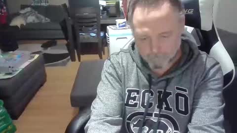 NewWorld online show from October 18, 2:44 pm