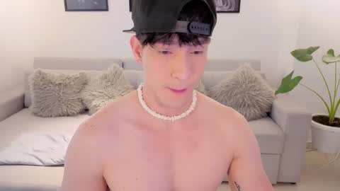   online show from March 20, 8:56 pm