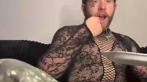 niceballz69 online show from November 25, 1:18 am