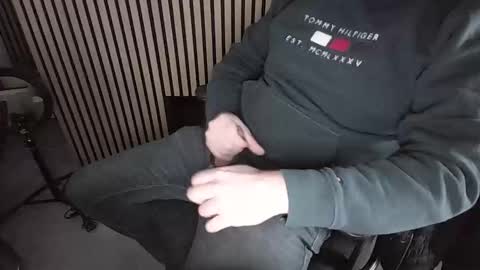 niceguy8854 online show from November 24, 11:33 am