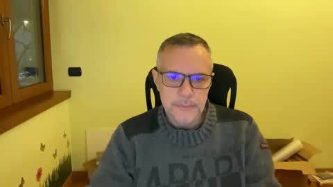 Andrew online show from December 19, 6:21 am