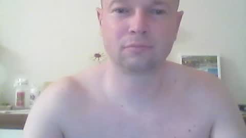 nick1990b online show from April 20, 5:15 pm