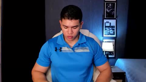Snapshot of nick_fenix chatting on September 10, 5:17 am nick fenix online show from September 10, 5:17 am