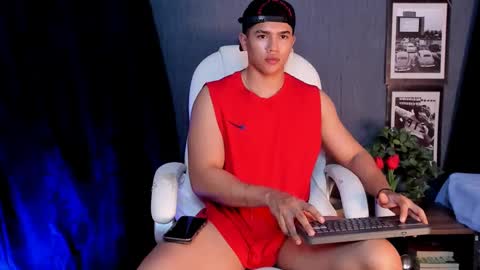 Snapshot of nick_fenix chatting on September 27, 6:55 am nick fenix online show from September 27, 6:55 am