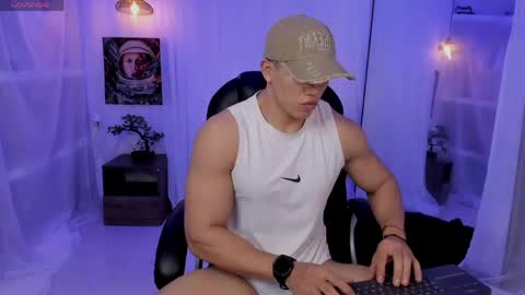 nick fenix online show from June 5, 2:49 am