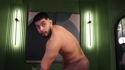 Jhohan online show from October 17, 1:04 pm