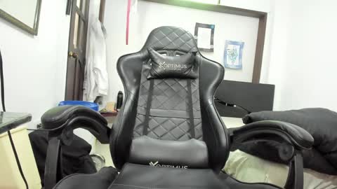 nickbroh online show from October 9, 4:45 pm