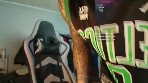 Nickhot0609 online show from October 12, 4:50 am