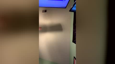 nickjohnson2000 online show from March 16, 6:28 am