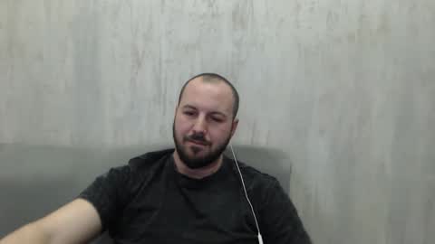 Julian online show from March 6, 12:40 am