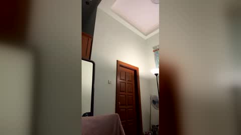 nickyang75 online show from May 14, 8:40 pm