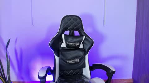 Nicky  online show from October 13, 12:22 pm