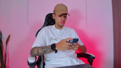 Nicky  online show from October 11, 12:20 pm