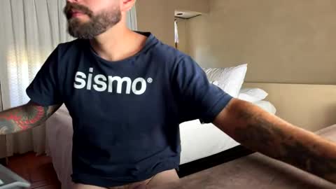 nicolas online show from March 10, 5:08 pm