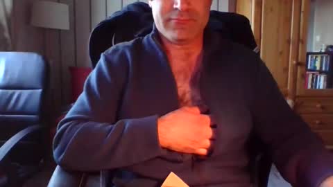 nico82_fr online show from March 27, 5:47 pm