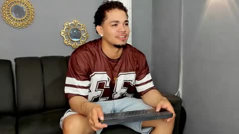 nico_blaze7 online show from January 6, 12:20 pm