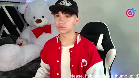Snapshot of nico_cruz chatting on February 1, 4:46 am nico online show from February 1, 4:46 am
