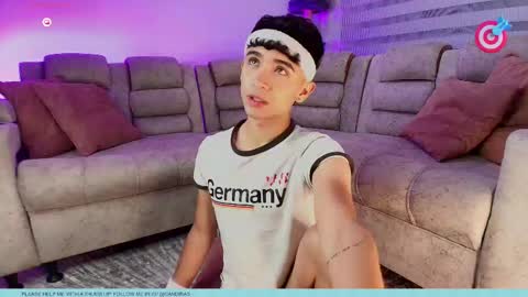 Snapshot of nico_cruz chatting on October 5, 5:11 am nico online show from October 5, 5:11 am
