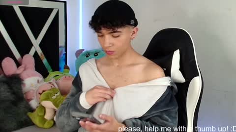 Snapshot of nico_cruz chatting on January 5, 11:01 pm nico online show from January 5, 11:01 pm