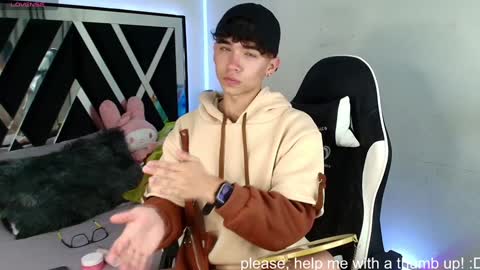 Snapshot of nico_cruz chatting on January 7, 1:06 am nico online show from January 7, 1:06 am