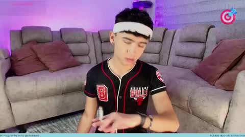 Snapshot of nico_cruz chatting on September 11, 8:35 am nico online show from September 11, 8:35 am