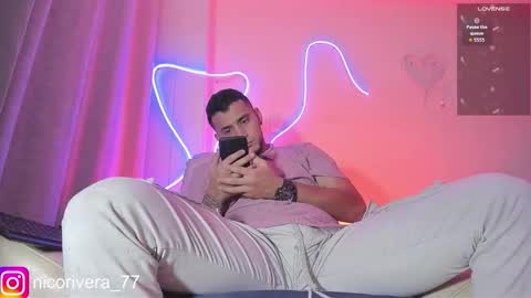 Nicolas online show from January 14, 1:32 am